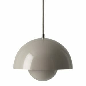 flowerpot-vp1_pendelleuchte_grey-beige_graubeige_verner-panton_andtradition_20708901_tagwerc