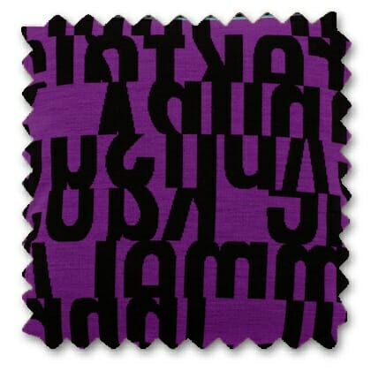 Letters Kissen violet